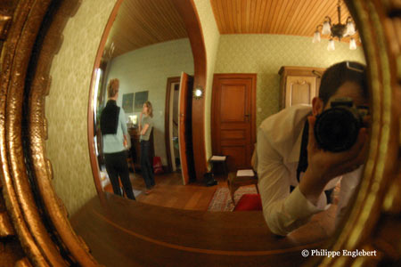 Round mirror effect  Philippe Englebert
