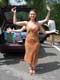 Dlire sur le parking pour Karen et Angelica  Frdrique Mahy